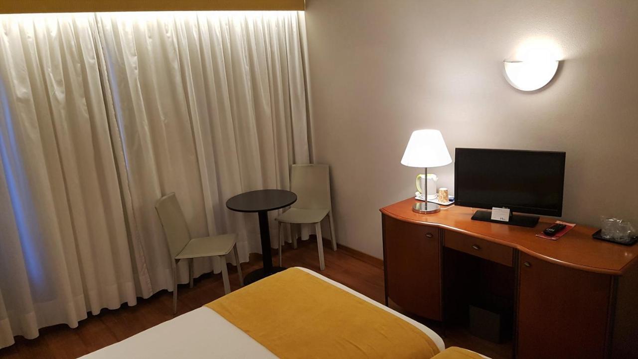 Hotel 3K Madrid Lisboa Екстериор снимка